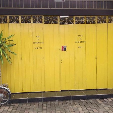 Ola Lavanderia Cafe Malacca Esterno foto